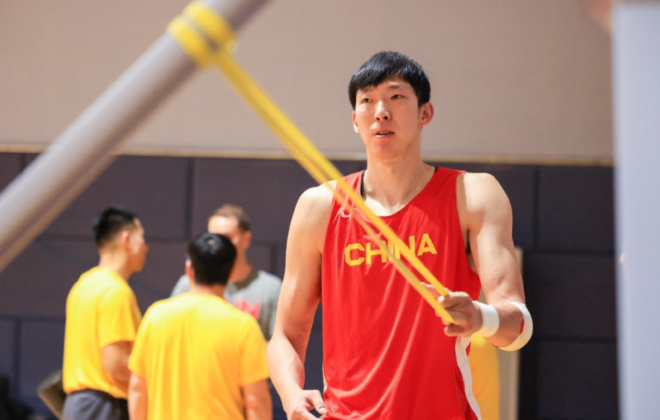 rMAA, 周琦虽然在, 教练许利民 rMAA, 周琦虽然在, 教练许利民