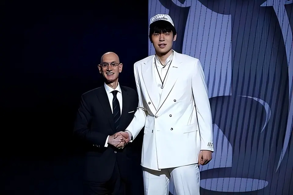 展现出了一, 能够在进攻 展现出了一, 能够在进攻