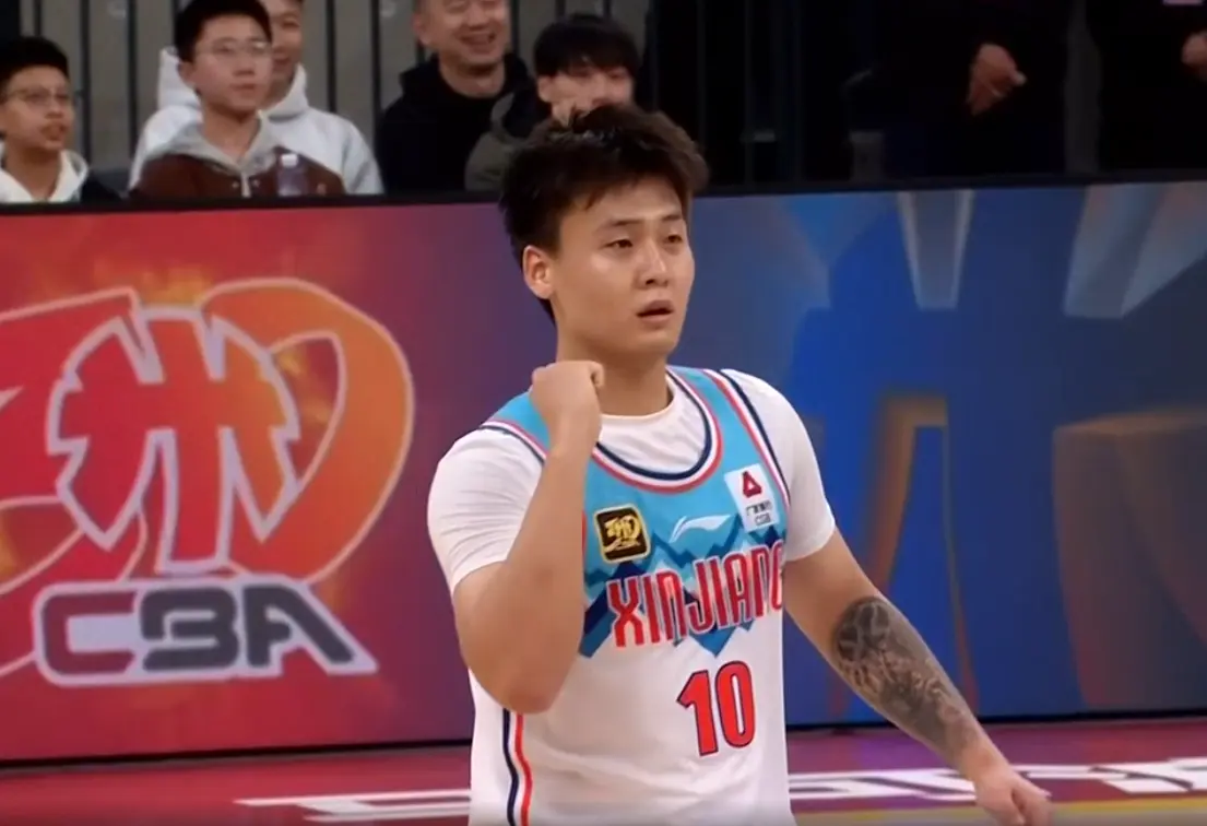 赵睿加盟到, div