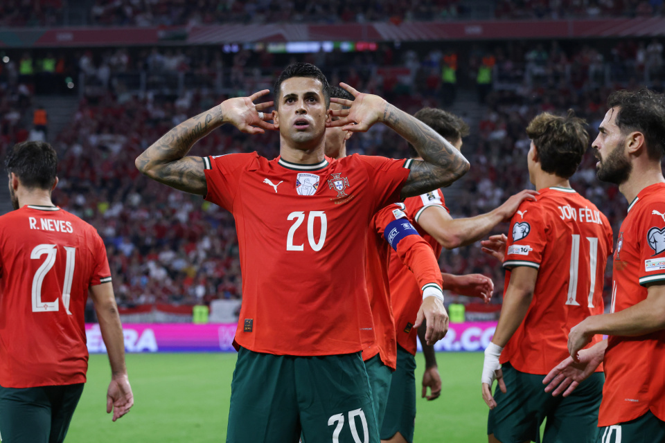 新华社发, OZoZj, src 新华社发, OZoZj, src